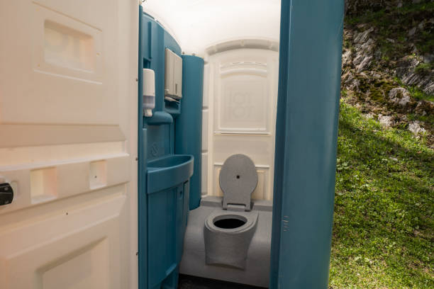 Best Portable restroom trailer rental  in Lebanon, IN